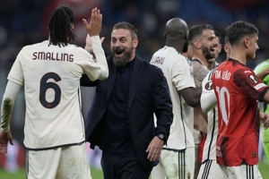 Roma Minta De Rossi Kembali?