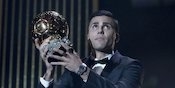 Mengapa Rodri Pakai Kruk saat Terima Trofi Ballon d'Or 2024?