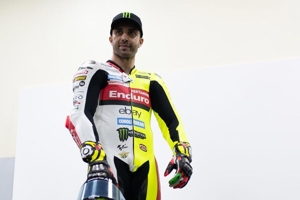 Foto-Foto Penampakan Perdana Andrea Iannone Pakai Seragam Pertamina Enduro VR46 di MotoGP Malaysia