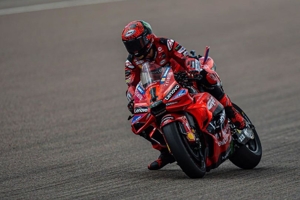 Hasil FP1 MotoGP Malaysia 2024: Pecco Bagnaia Tercepat, Andrea Iannone Masuk Top 9 Hasil FP1 MotoGP Malaysia 2024: Pecco Bagnaia Tercepat, Andrea Iannone Masuk Top 9