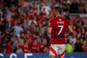 Berlatih Penuh, Mason Mount Comeback di Manchester United Pekan Ini?