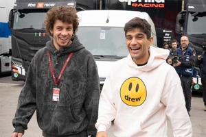 Sedih Pecco Bagnaia Kalah, Marco Bezzecchi Senang Setim Bareng Jorge Martin di Aprilia Sedih Pecco Bagnaia Kalah, Marco Bezzecchi Senang Setim Bareng Jorge Martin di Aprilia