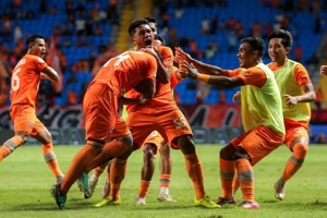 Win Naing Tun: Kenal Karakter Sepak Bola Indonesia