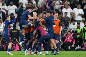 Barcelona Hajar Real Madrid 5-2 dan Juara Supercopa de Espana, Barca B-nya Bantai!