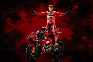 Foto: Tutto Rosso! Penampakan Perdana Marc Marquez dalam Seragam Ducati Lenovo Team di MotoGP 2025