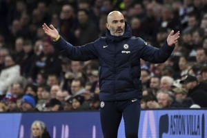 Enzo Maresca Khawatir dengan Situasi Kiper Chelsea Usai Blunder Filip Jorgensen Enzo Maresca Khawatir dengan Situasi Kiper Chelsea Usai Blunder Filip Jorgensen