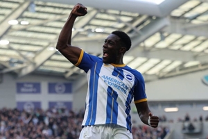 Dikaitkan Kembali ke MU, Begini Jawaban Danny Welbeck Dikaitkan Kembali ke MU, Begini Jawaban Danny Welbeck