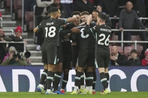 Dianggap Curangi Liverpool di Laga Lawan Southampton, Michael Oliver Panen Hujatan: Semoga Ban-mu Bocor!