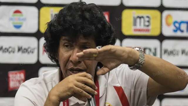 Sosok pelatih senior Muhammad Zein Alhadad.(Bola.com/Vitalis Yogi Trisna)
