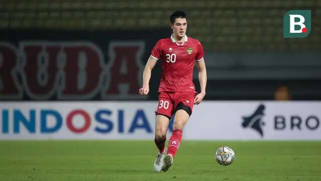 Pemain Timnas Indonesia, Elkan Baggott saat menghadapi Burundi pada laga pertama persahabatan FIFA Matchday di Stadion Patriot Candrabhaga, Bekasi, Sabtu (25/3/2023) malam WIB. (Bola.com/Bagaskara Lazuardi)