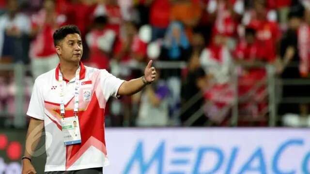 Pelatih Singapura Aide Iskandar Mengundurkan Diri Usai Dikalahkan Indonesia 0-1 (Liputan6.com / Helmi Fithriansyah)