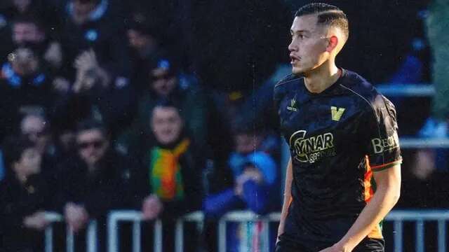 Jay Idzes, Venezia musim 2024/2025. (X @VeneziaFC_EN)