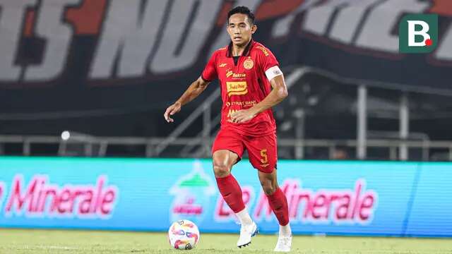 Rizky Ridho saat Persija Jakarta bertanding melawan Semen Padang pekan ke-30 Liga 1 2024/2025 di Stadion Pakansari, Kabupaten Bogor, Minggu (27/4/2025). (Bola.com/Abdul Aziz)