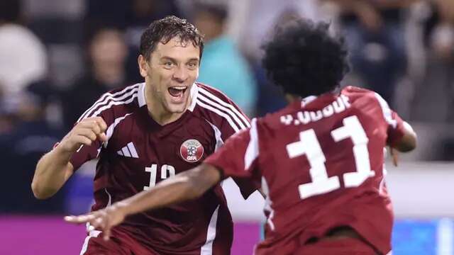Timnas Qatar menang 3-2 atas Uzbekistan dalam matchday kelima Grup A Kualifikasi Piala Dunia 2026 di Stadion Jassim Bin Hamad, Jumat (15/11/2024) dini hari WIB. (AFP/Karim Jaafar)