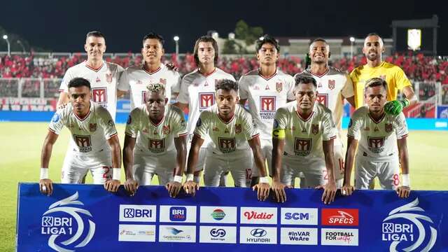 Malut United melawan Persib Bandung. (Bola.com/Dok.Malut United).