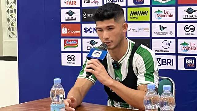 Bek PSS Sleman, Kevin Gomes. (Bola.com/Ana Dewi)