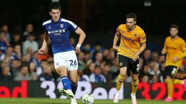 Elkan Baggott turut membela Ipswich Town saat mengalahkan Wolverhampton Wanderers dengan skor 3-2 pada putaran ketiga Piala Liga Inggris 2023/2024. (27/9/2023). (Instagram/@elkanbaggott)