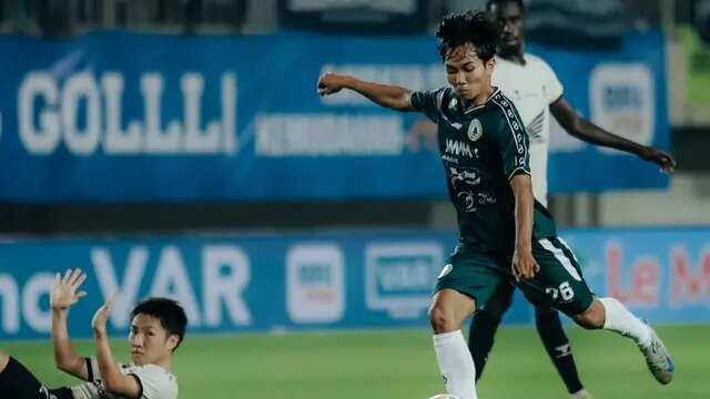 Aksi Dominikus Dion bersama PSS Sleman di BRI Liga 1 2024/2025. (Dok. PSS)