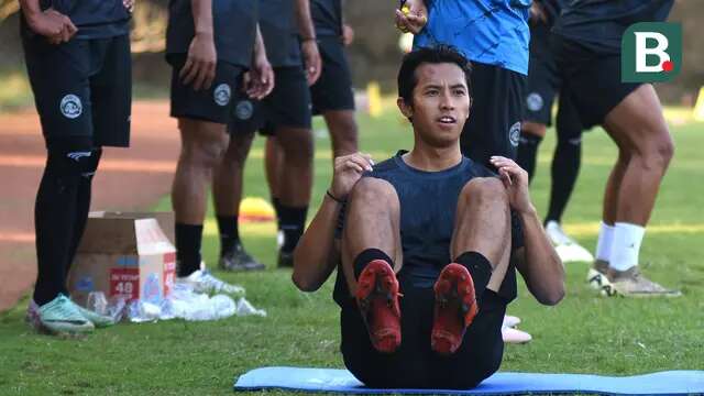 Mantan gelandang Persis Solo, M. Shulton Fajar. (Bola.com/Iwan Setiawan)