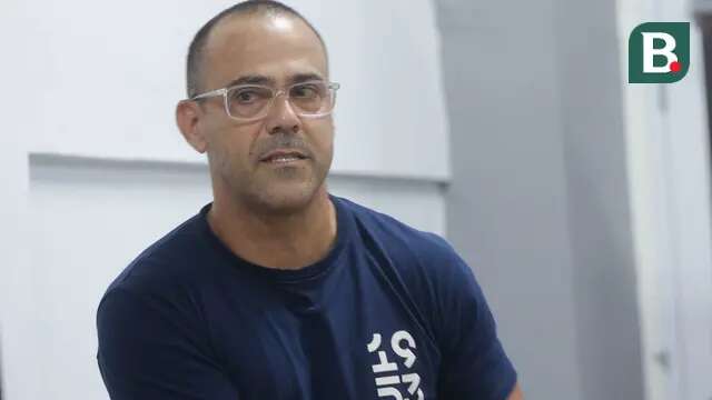 Pelatih Persita Tangerang, Fabio Lefundes. (Bola.com/M. Iqbal Ichsan)