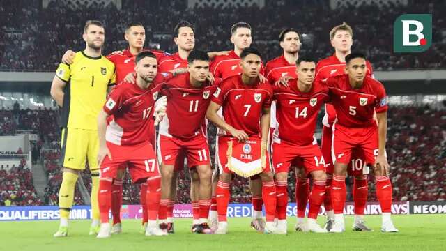 Starting XI Timnas Indonesia saat menghadapi Bahrain dalam laga Kualifikasi Piala Dunia 2026 zona Asia di Stadion Utama Gelora Bung Karno (SUGBK) Senayan, Jakarta, Selasa (25/3/2025) malam WIB. (Bola.com/Abdul Aziz)