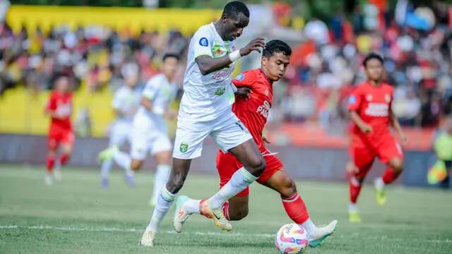 Semen Padang melawan Persebaya Surabaya. (Bola.com/Dok.Persebaya Surabaya)