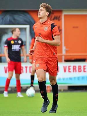 Calon penyerang naturalisasi Timnas Indonesia, Mauro Zijlstra, saat tampil bersama klubnya, FC Volendam. (dok. Instagram Mauro Zijlstra)