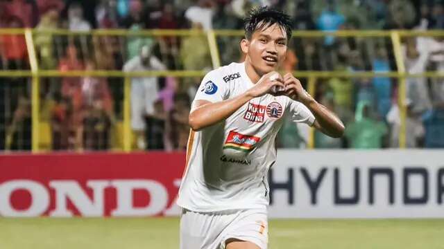 Selebrasi Witan Sulaeman setelah mencetak gol untuk Persija Jakarta ke gawang PSM Makassar dalam lanjutan BRI Liga 1 2023/2024 di Stadion Gelora BJ Habibie, Parepare, Sulawesi Selatan, Jumat (3/11/2023) malam WIB. (Dok. Persija Jakarta)