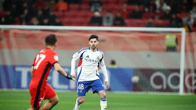 Sandy Walsh menjalani debut bersama Yokohama F. Marinos saat bertandang ke markas Shanghai Port dalam lanjutan AFC Champions League 2024/2025, Rabu (19/2/2025). (Instagram/sandywalsh)