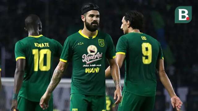 3 pemain asing Persebaya Surabaya, Makan Konate, Aryn Williams, dan Mahmoud Eid. (Bola.com/Aditya Wany)