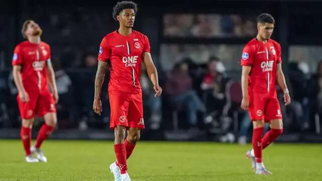 Pemain Almere City di Eredivisie 2024/2025. Almere City yang diperkuat pemain Timnas Indonesia, Thom Haye, mengalami degradasi di akhir musim. (www.almerecity.nl)