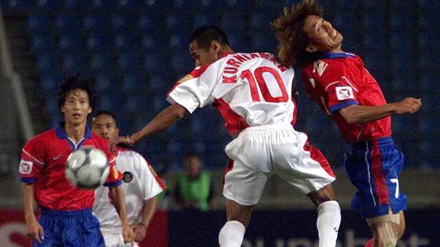 Pertandingan pertama pun sangat memuaskan. Kurniawan Dwi Yulianto dan Miro Baldo Bento menjadi pilihan utama lini depan Timnas Indonesia dalam pertandingan tersebut. (Foto: AFP/Joseph Barrak)