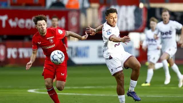 Dean James saat memperkuat Go Ahead Eagles. (Vincent Jannink / ANP / AFP)