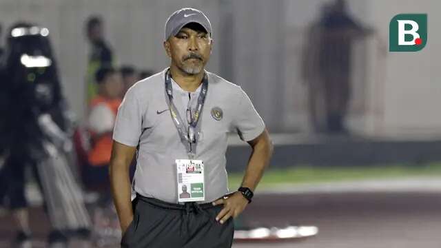 Pelatih Timnas Indonesia U-19, Fakhri Husaini (Bola.com/Yoppy Renato)
