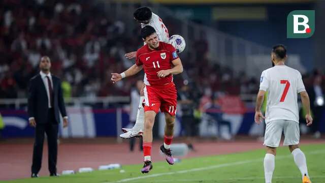 Ragnar Oratmangoen turut membantu Timnas Indonesia meraih kemenangan 1-0 atas Bahrain pada laga kedelapan putaran ketiga Grup C kualifikasi Piala Dunia 2026 di Stadion Utama Gelora Bung Karno, Jakarta, Selasa (25/3/2025) malam WIB. (Bola.com/Bagaskara Lazuardi)