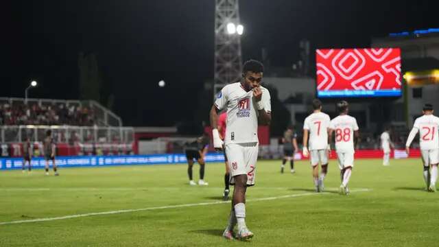 Yance Sayuri mencetak hat-trick untuk Malut United saat menghadapi PSIS Semarang dalam laga pekan ke-33 BRI Liga 1 2024/2025 di Stadion Gelora Kie Raha, Ternate, Jumat (16/5/2025). (Dok. Malut United)