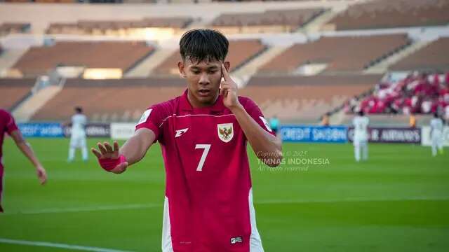 Selebrasi Zahaby Gholy usai mencetak gol spektakuler ke gawang Timnas Yaman U-17 dalam laga kedua Grup C Piala Asia U-17 2025 di Prince Abdullah Al-Faisal Stadium, Jeddah, Senin (7/4/2025). (Dok. PSSI)