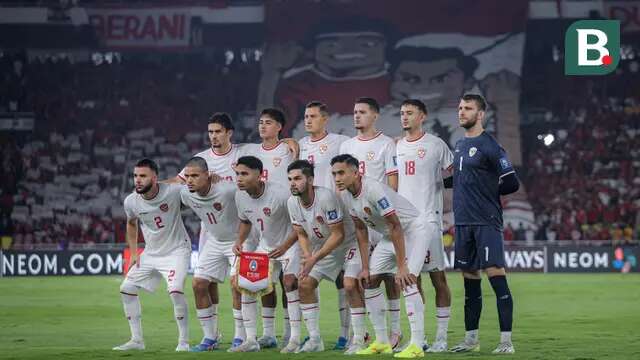 Pemain Timnas Indonesia saat melawan Australia pada laga kedua Grup C Kualifikasi Piala Dunia 2026 Zona Asia di Stadion Utama Gelora Bung Karno (SUGBK), Jakarta Pusat, pada Selasa (10/9/2024). (Bola.com/Bagaskara Lazuardi)