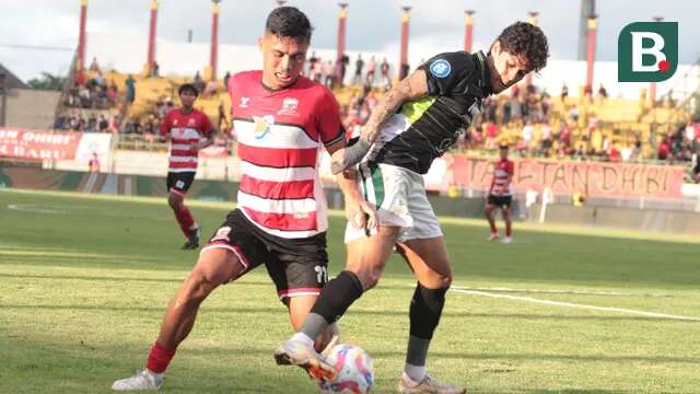 Pertandingan Madura United melawan PSS pada laga terakhir BRI Liga 1 2024/2025, di Gelora Bangkalan, Madura (24/5/2025). (Bola.com/Wahyu Pratama)