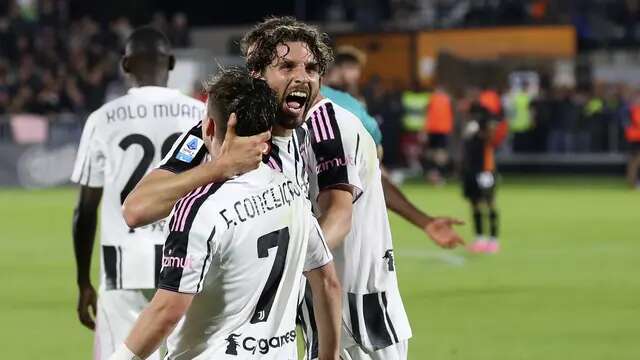 Juventus masuk ke zona lantai bursa pada dua dekade lalu. Mereka mendapatkan dana dari publik untuk mengembangkan entitas bisnis. (Paola Garbuio/LaPresse via AP)