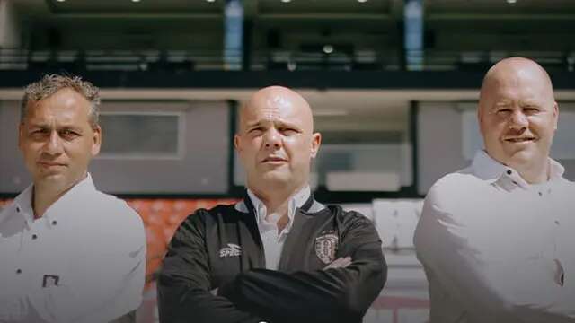 Pelatih anyar Bali United Johnny Jansen (tengah). (Dok Bali United)