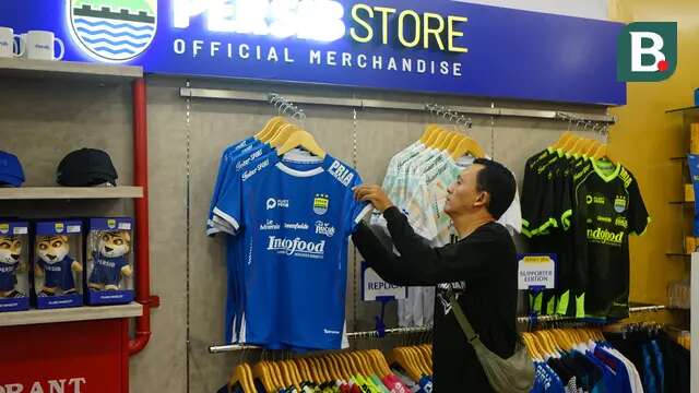 Persib Store kembali membuka gerai baru. Kali dibuka di Lantai 2 Griya Plaza Sumedang, Jalan Mayor Abdurahman No. 163, Kabupaten Sumedang,