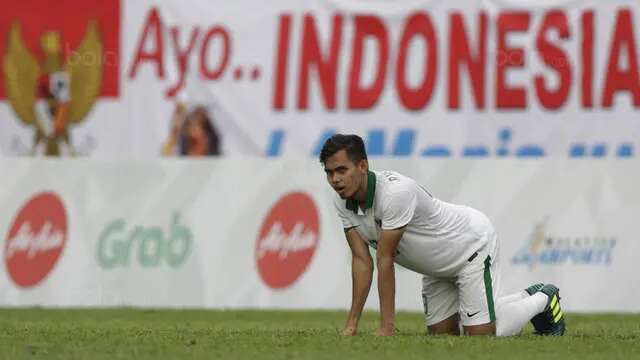 Bek Timnas Indonesia U-22, Rezaldi Hehanussa, saat pertandingan melawan Timor Leste di Stadion MPS, Selangor, Minggu (20/8/2017). Indonesia menang 1-0 atas Timor Leste. (Bola.com/Vitalis Yogi Trisna)