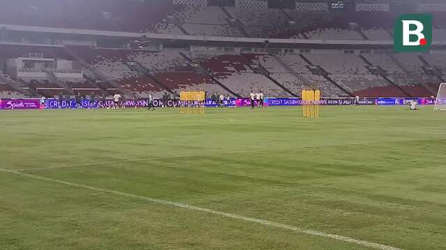 Rumput Stadion Utama Gelora Bung Karno (SUGBK), Jakarta Pusat. (Bola.com/Muhammad Adi Yaksa)
