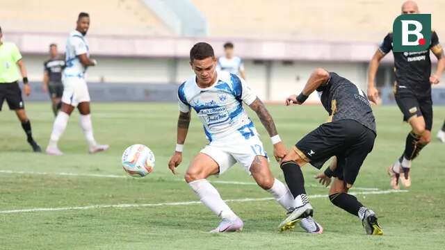 Pemain PSIS Semarang, Paulo Gali Freitas, saat melawan Dewa United pada laga pekan ke-8 BRI Liga 1 2023/2024 di Stadion Indomilk Arena, Tangerang, Senin (14/8/2023). PSIS Semarang menang telak 4-1 atas Dewa United. (Bola.com/M Iqbal Ichsan)