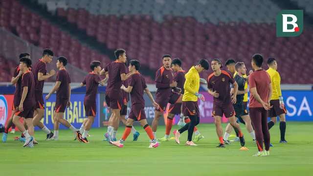 Timnas China menjalani latihan di Stadion Utama Gelora Bung Karno, Jakarta, Rabu (4/6/2025). (Bola.com/Bagaskara Lazuardi)
