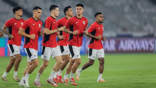 Official training Timnas Indonesia jelang pertandingan melawan China di SUGBK, Jakarta, Rabu (4-6-2025). (Bola.com/Bagaskara Lazuardi)