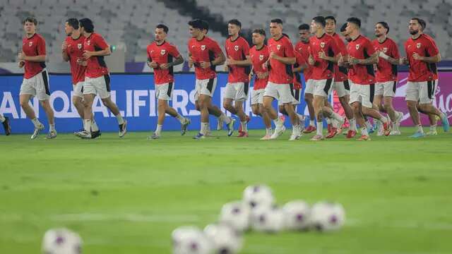 Official training Timnas Indonesia jelang pertandingan melawan China di SUGBK, Jakarta, Rabu (4-6-2025). (Bola.com/Bagaskara Lazuardi)