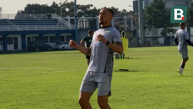 Bek asing baru Persib Bandung, Gustavo Franca. (Bola.com/Erwin Snaz)