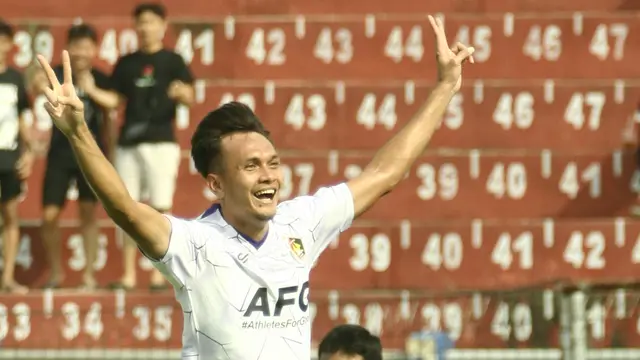 Hamra Hehanusa yang mulai jadi harapan baru Persik Kediri di BRI Liga 1 2022/2023. (Bola.com/Gatot Sumitro)